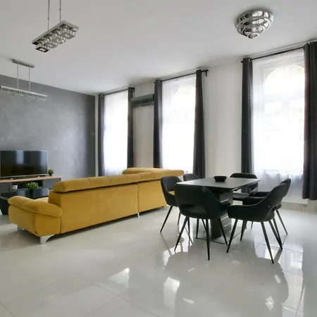 Premium By Hi5-ditroi * Budapest