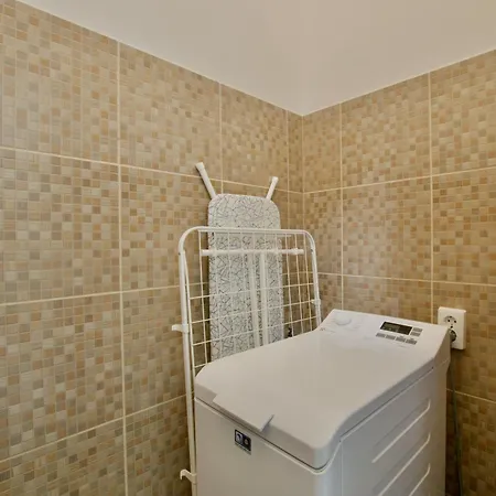 Premium By Hi5-ditroi * Budapest